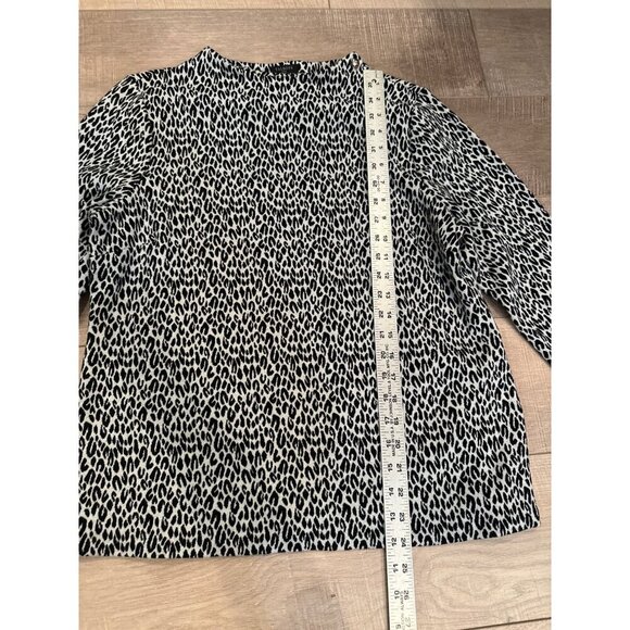 Talbots Petite Leopard Print 3/4 Sleeve Top Large petite Cotton/Spandex - Picture 2 of 6
